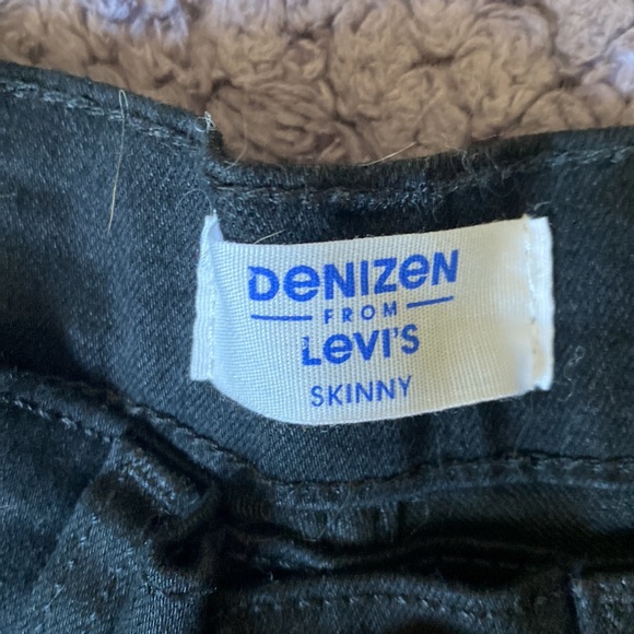 Black Levi Denizen jeans - Picture 2 of 4